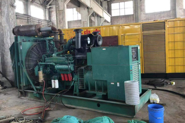 安徽发电机组的空气滤清器应该如何保养？